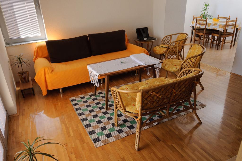 Maslov Apartments โอครีด ภายนอก รูปภาพ